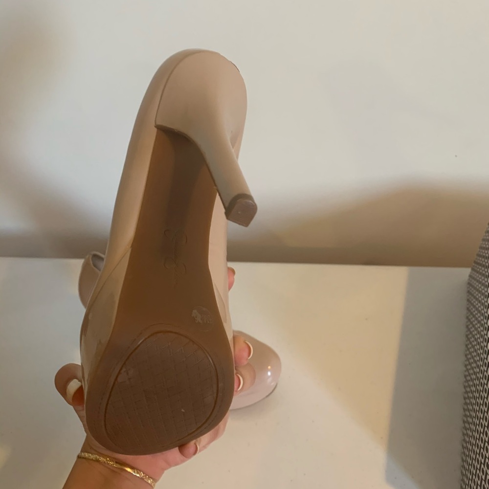 Jessica Simpson heels